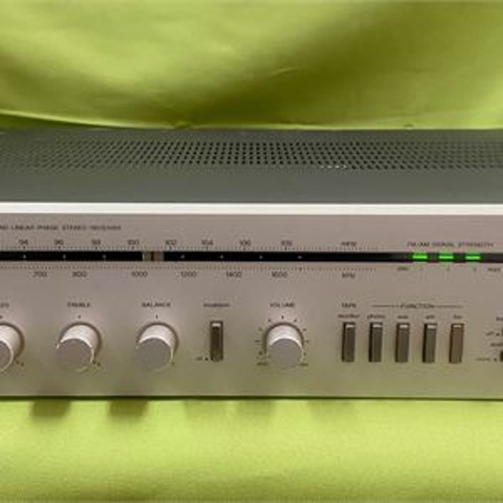 1983 Harman Kardon hk330i Stereo Receiver Ultrawideband Linear Phase Japan